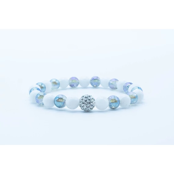 Roppantott láng-aura fehér jade ásvány karkötő shamballa golyóval díszítve